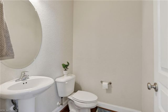 1469 Drumheller DR, Virginia Beach, VA 23464