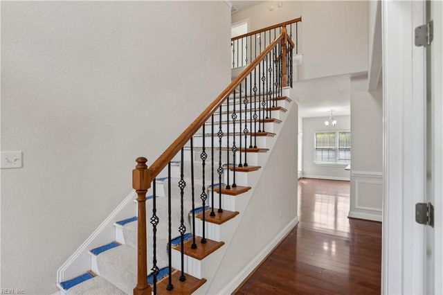 1469 Drumheller DR, Virginia Beach, VA 23464