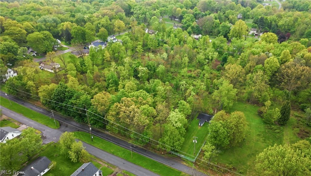 Stewart Avenue, Youngstown, OH 44505