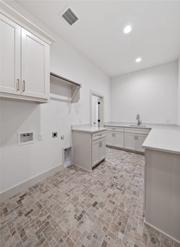708 Burr Oak Lane, Weatherford, TX 76085