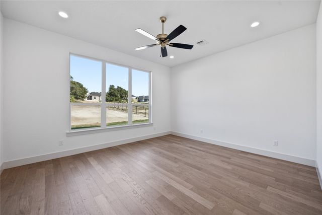 708 Burr Oak Lane, Weatherford, TX 76085
