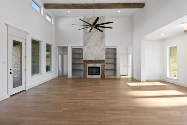 708 Burr Oak Lane, Weatherford, TX 76085