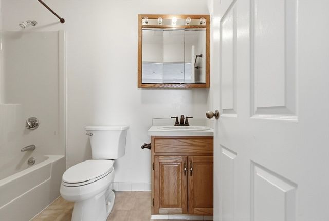 39 Parlin St 404, Everett, MA 02149