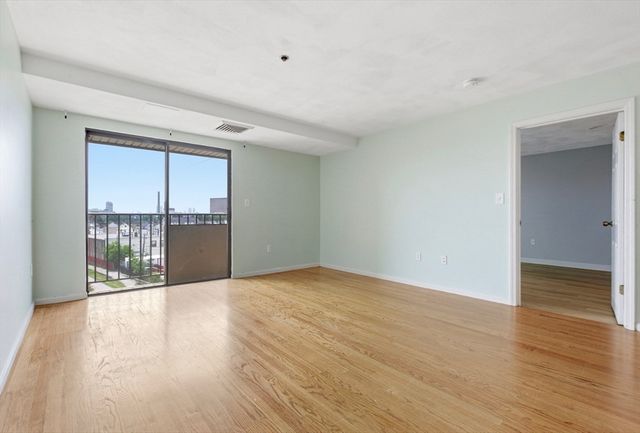 39 Parlin St 404, Everett, MA 02149