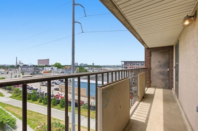 39 Parlin St 404, Everett, MA 02149