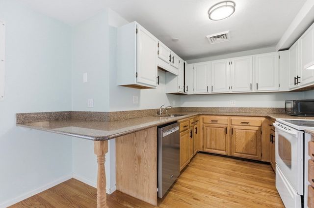 39 Parlin St 404, Everett, MA 02149