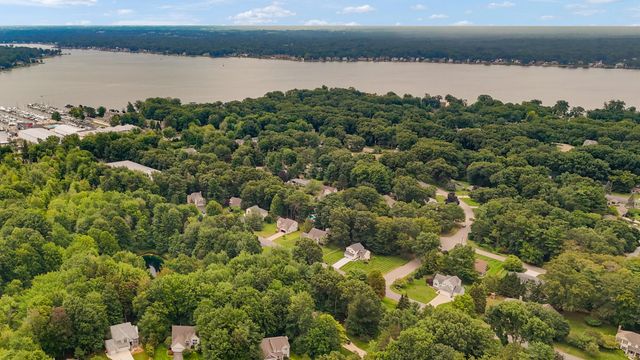 155 Summer Wind, Park Twp, MI 49424