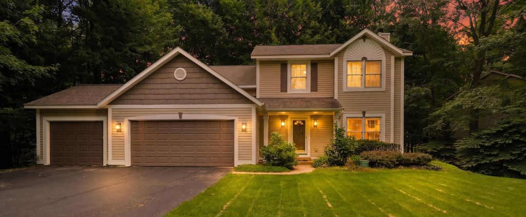 155 Summer Wind, Park Twp, MI 49424