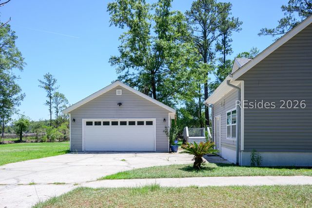 2768 Cherry Hill Rd, Ridgeland, SC 29936