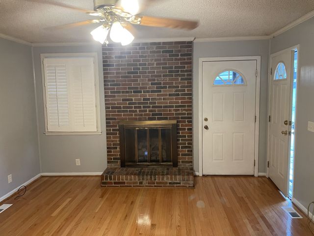 2817 Galesburg Dr, Nashville, TN 37217