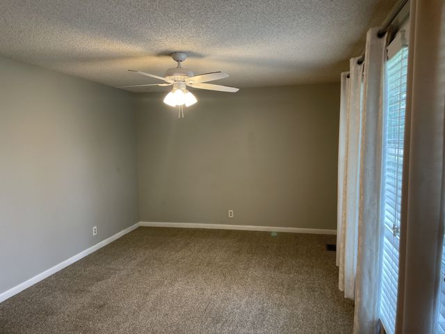 2817 Galesburg Dr, Nashville, TN 37217