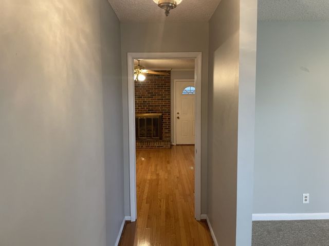 2817 Galesburg Dr, Nashville, TN 37217