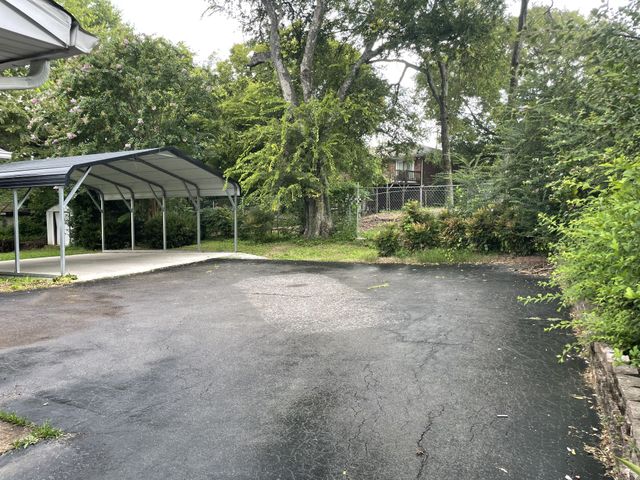 2817 Galesburg Dr, Nashville, TN 37217