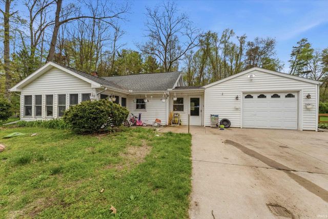 26281 Stroup Street, South Bend, IN 46628