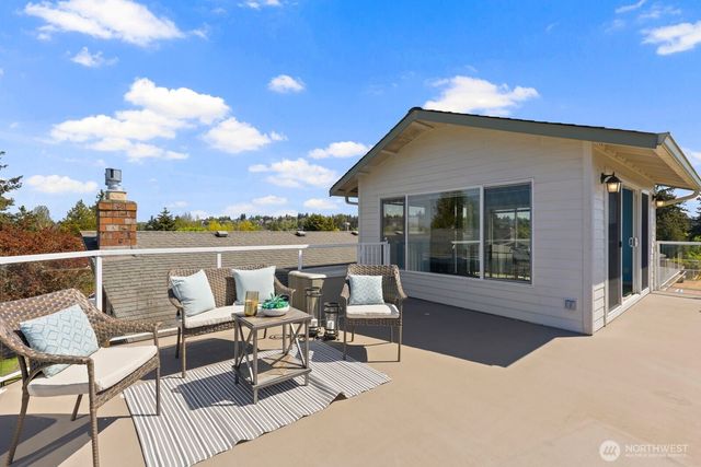 27525 12th Place S, Des Moines, WA 98198