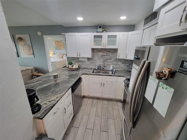 2901 26TH STREET W 601, Bradenton, FL 34205