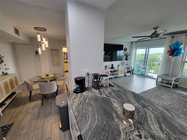 2901 26TH STREET W 601, Bradenton, FL 34205