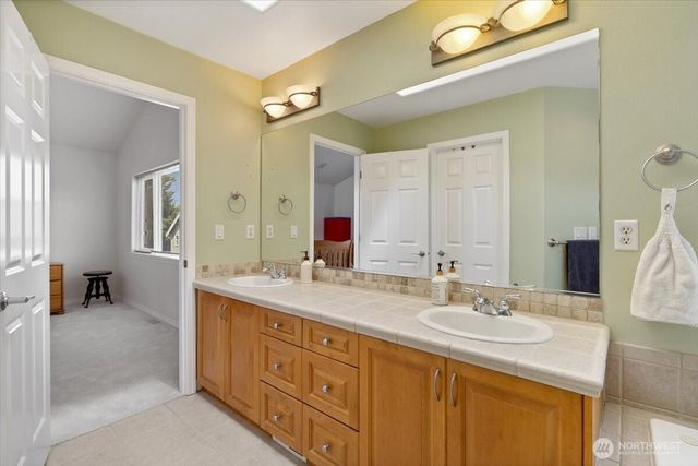 21612 129th Avenue SE, Kent, WA 98031