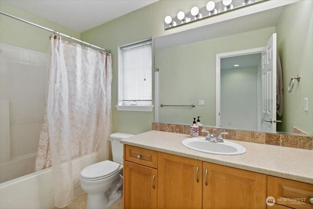 21612 129th Avenue SE, Kent, WA 98031