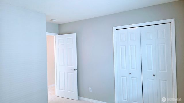 21612 129th Avenue SE, Kent, WA 98031