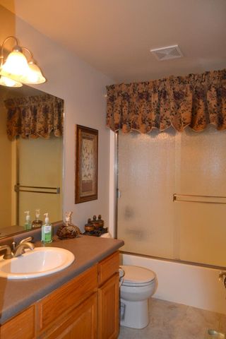 1694 Nunnwood Lane, Grants Pass, OR 97527