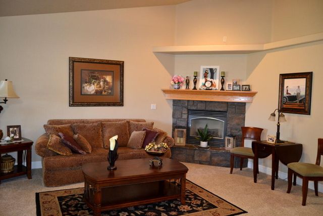 1694 Nunnwood Lane, Grants Pass, OR 97527