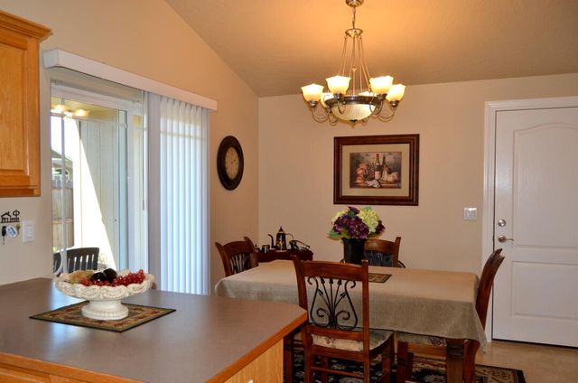 1694 Nunnwood Lane, Grants Pass, OR 97527