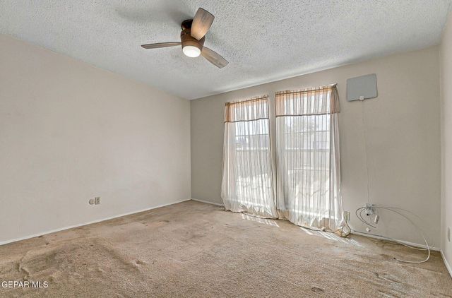 8404 MINEOLA Drive, El Paso, TX 79925