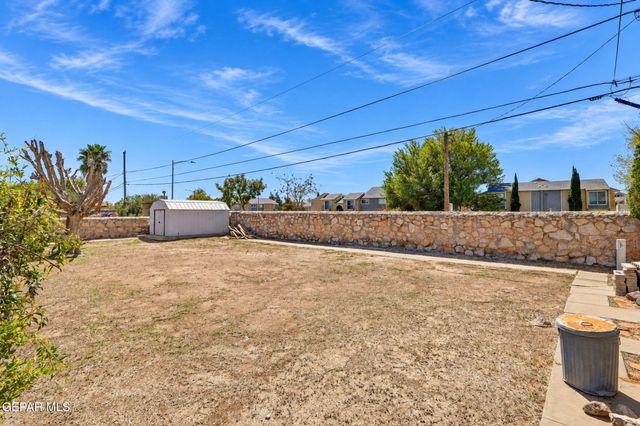 8404 MINEOLA Drive, El Paso, TX 79925