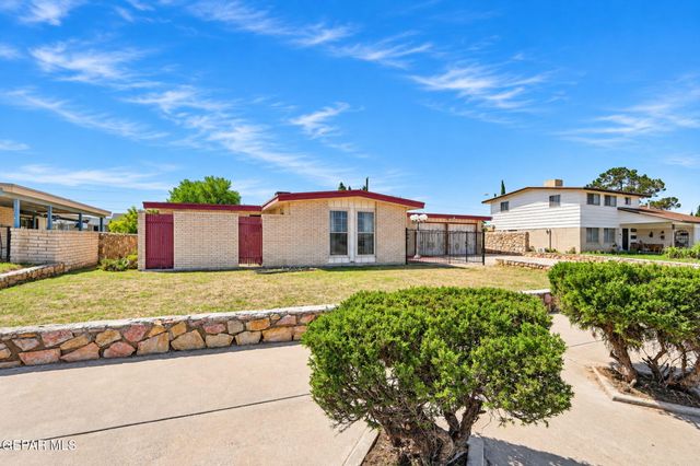 8404 MINEOLA Drive, El Paso, TX 79925