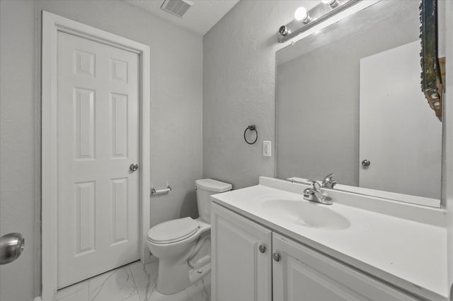 3022 Eastpark Drive, Garland, TX 75044