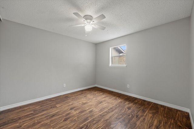 3022 Eastpark Drive, Garland, TX 75044