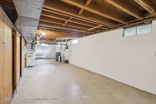 1661 W Cutler Road, Dewitt, MI 48820