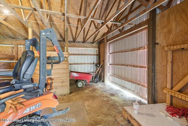 1661 W Cutler Road, Dewitt, MI 48820