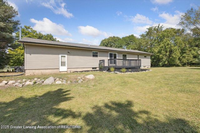 1661 W Cutler Road, Dewitt, MI 48820