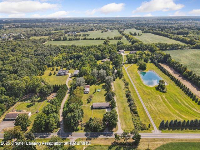 1661 W Cutler Road, Dewitt, MI 48820