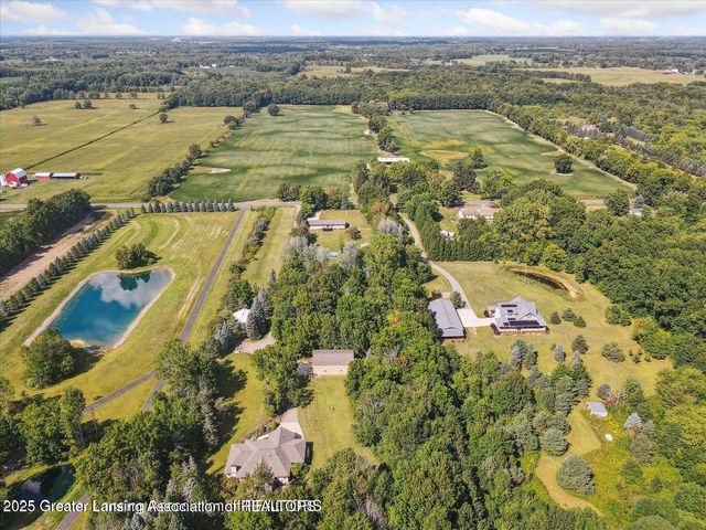 1661 W Cutler Road, Dewitt, MI 48820