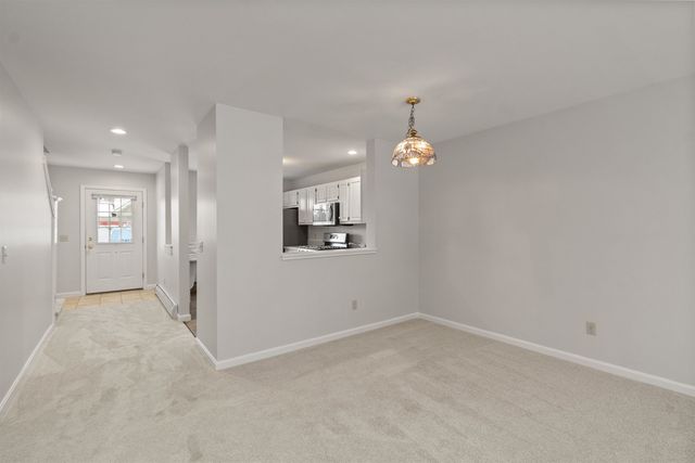 31 Steeplebush Road, Essex, VT 05452