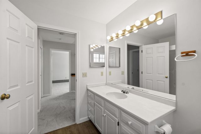 31 Steeplebush Road, Essex, VT 05452