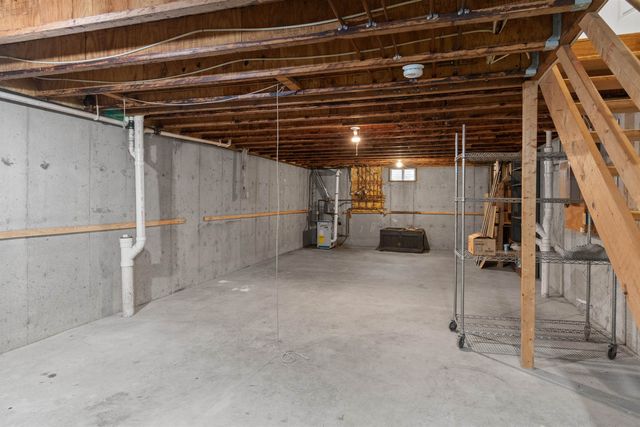 31 Steeplebush Road, Essex, VT 05452