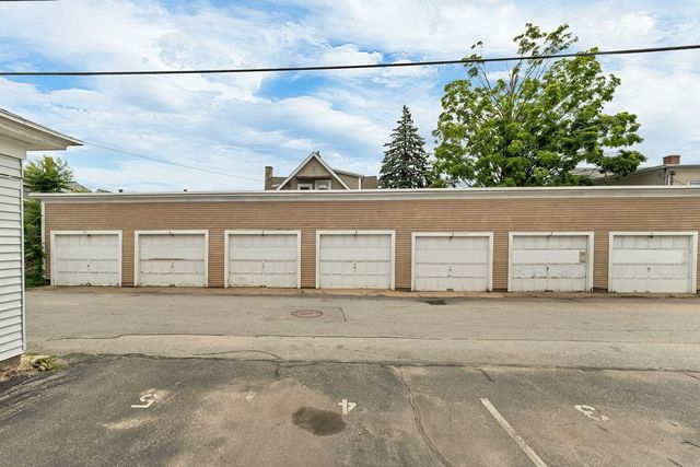 66 Ash Street, Manchester, NH 03104