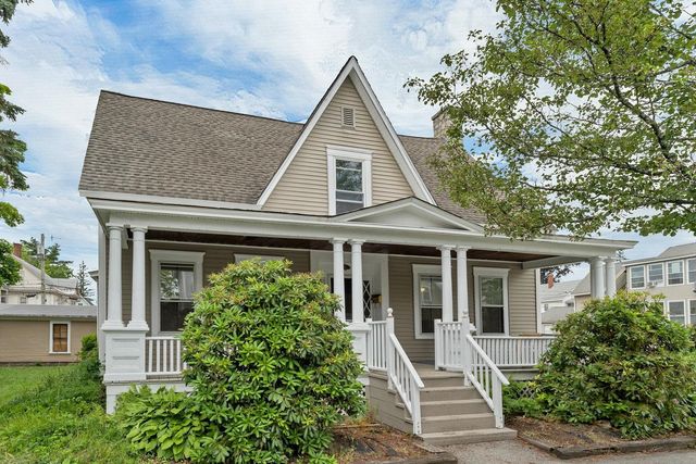 66 Ash Street, Manchester, NH 03104