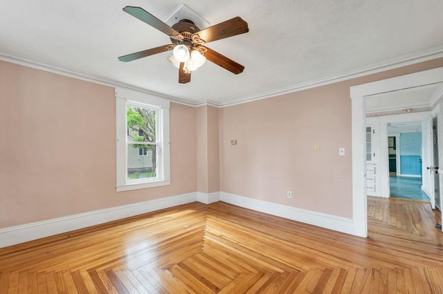 66 Ash Street, Manchester, NH 03104