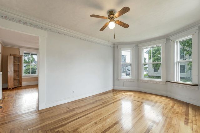 66 Ash Street, Manchester, NH 03104