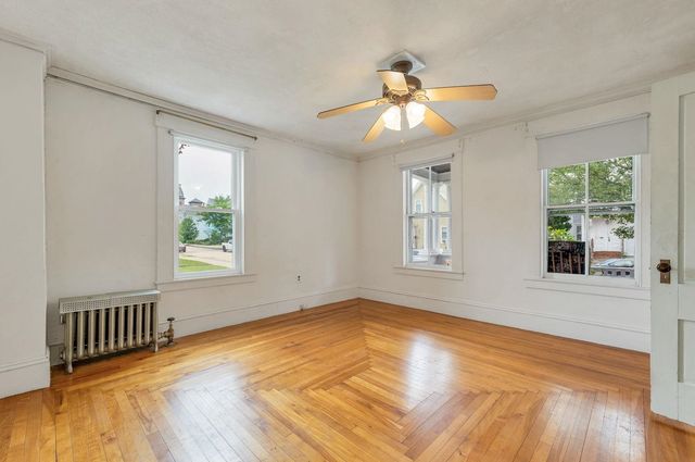 66 Ash Street, Manchester, NH 03104