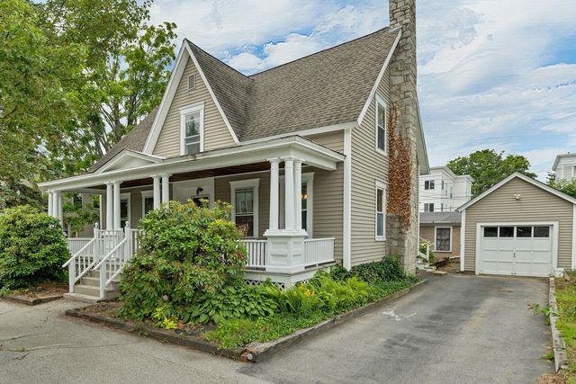 66 Ash Street, Manchester, NH 03104