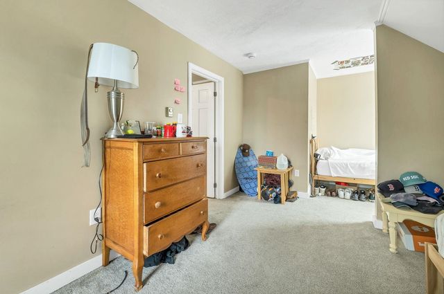 66 Ash Street, Manchester, NH 03104