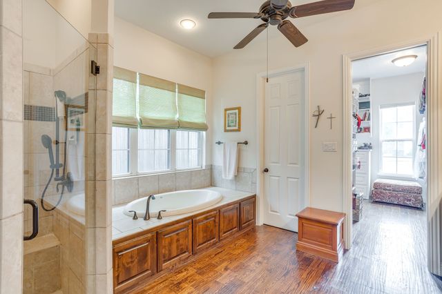 3318 W 5th Street, Fort Worth, TX 76107