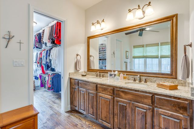 3318 W 5th Street, Fort Worth, TX 76107