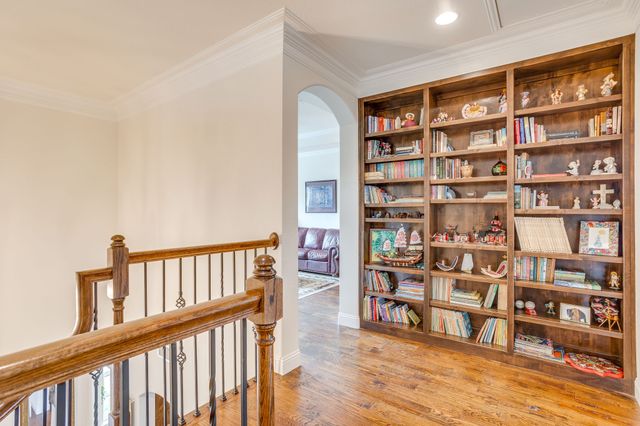 3318 W 5th Street, Fort Worth, TX 76107